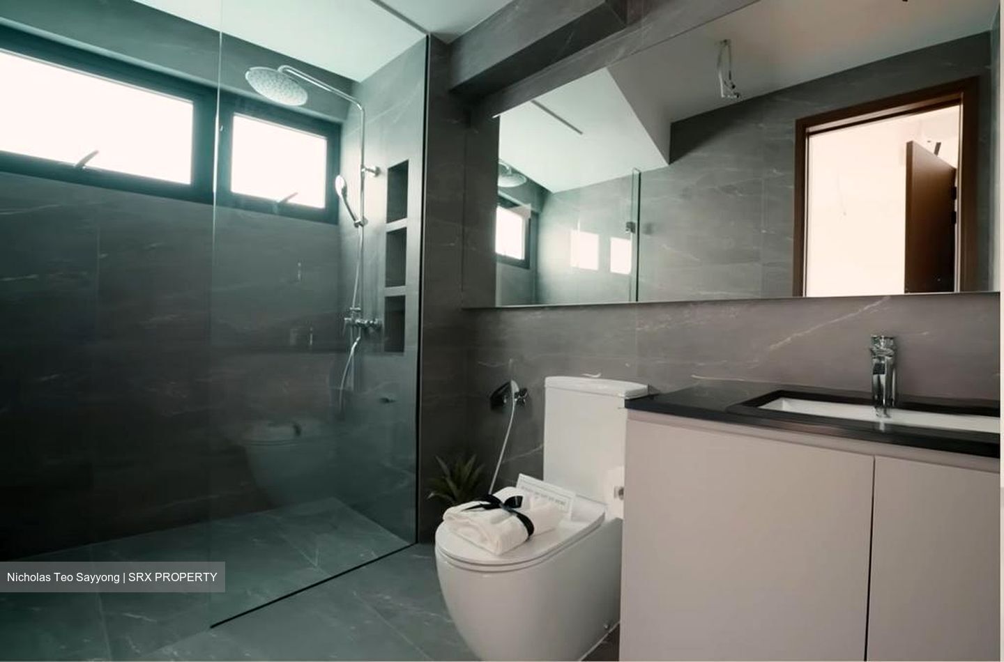 Lorong H Telok Kurau (D15), Terrace #502837041